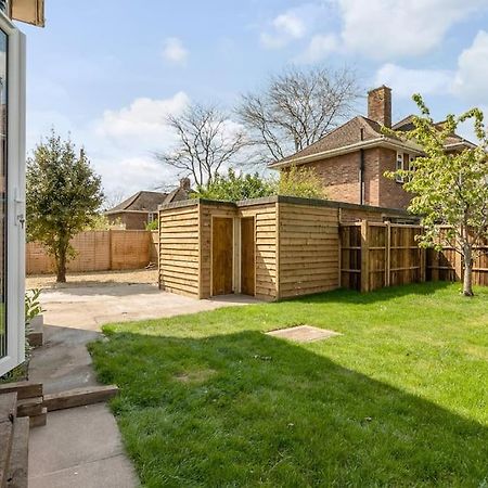 4 Bedroom Pitchford Norwich Exterior photo