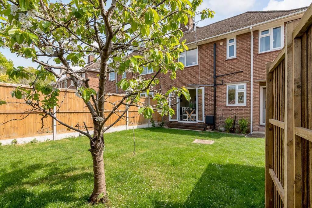 4 Bedroom Pitchford Norwich Exterior photo